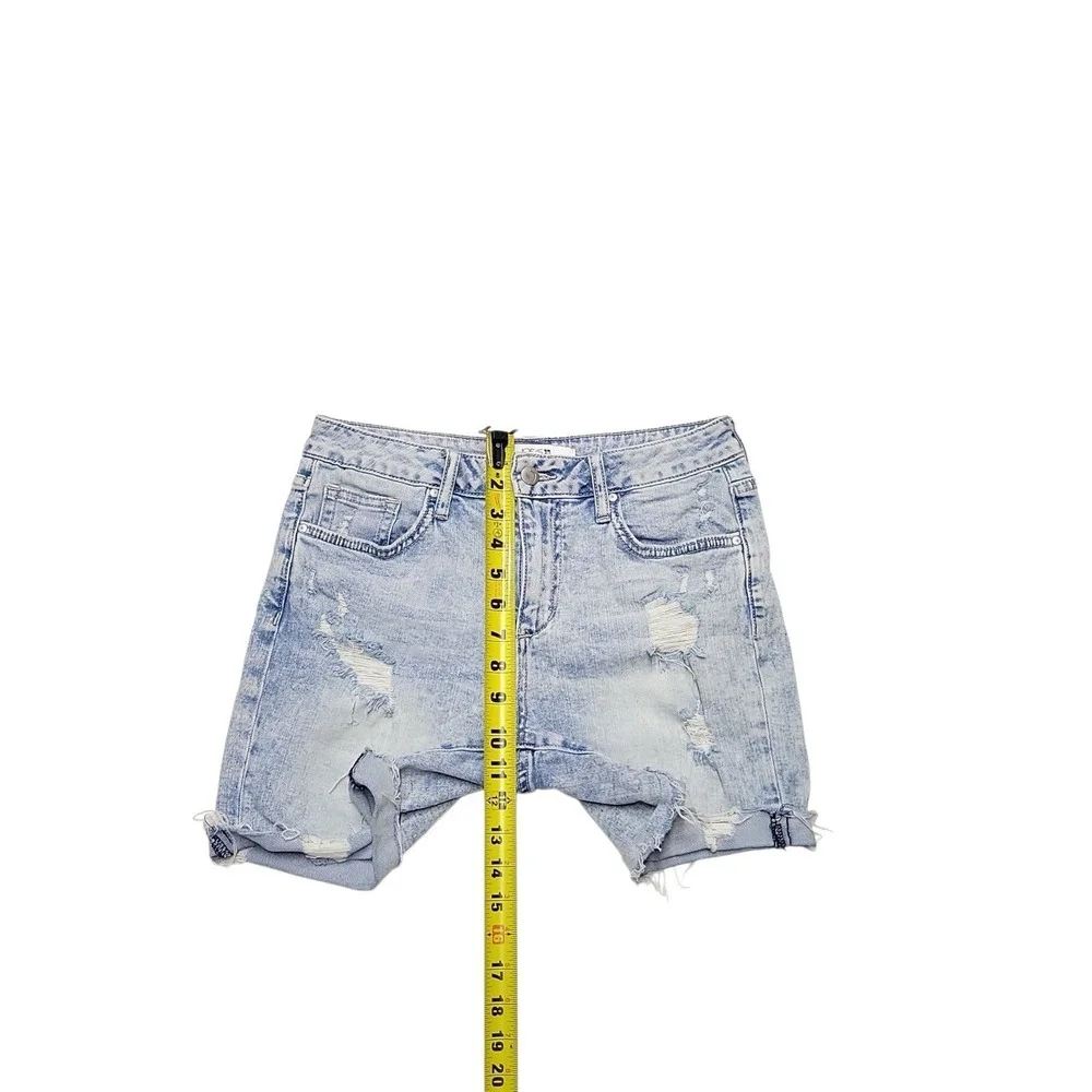Joe's Jeans Destroyed Cutoff Stretch‎ Light Denim Long Shorts. Women's Size 27
